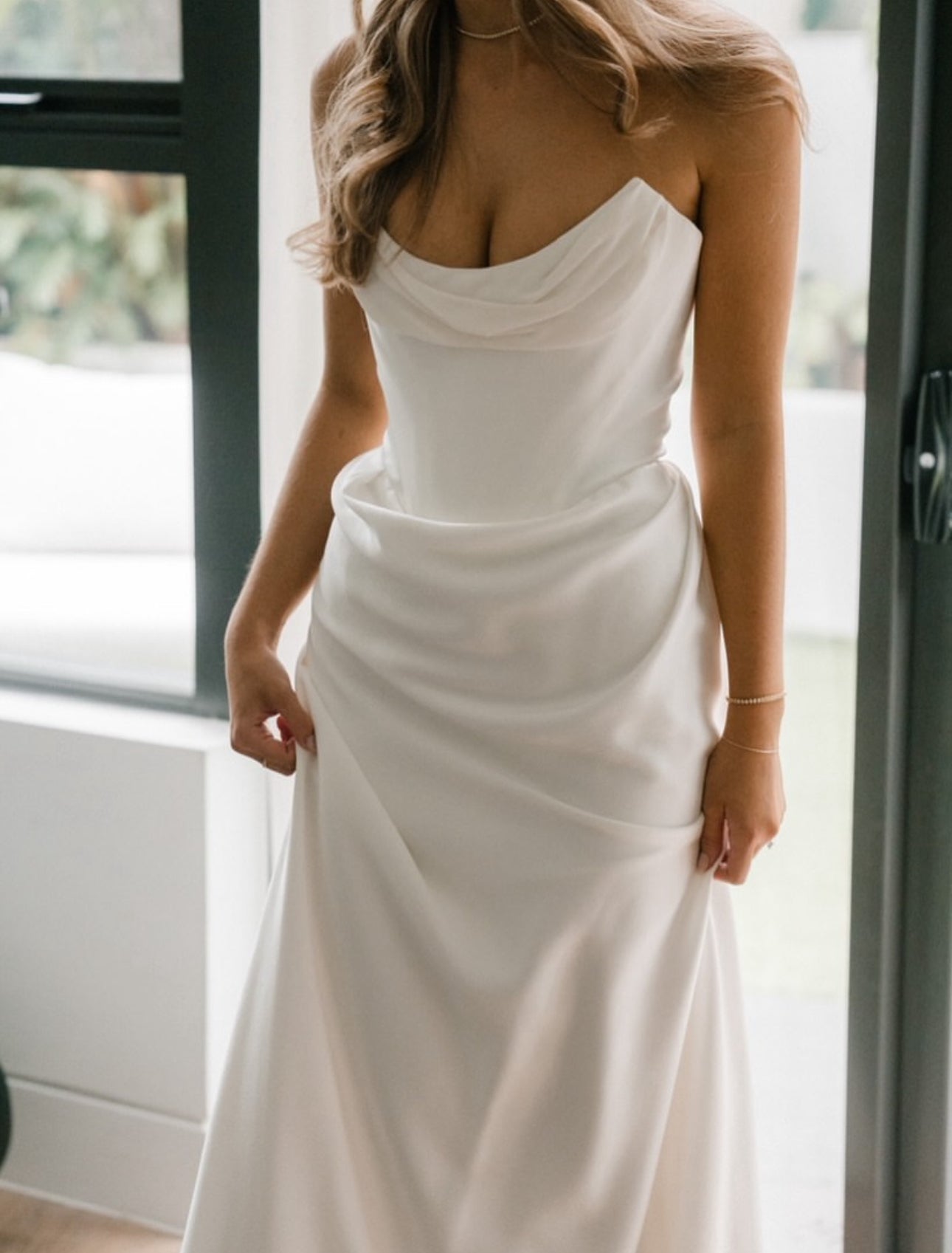 Bridal spray tan result using Ms.Lova No.1 10% DHA professional spray tan solution, creating a natural olive glow for fair to medium skin tones.